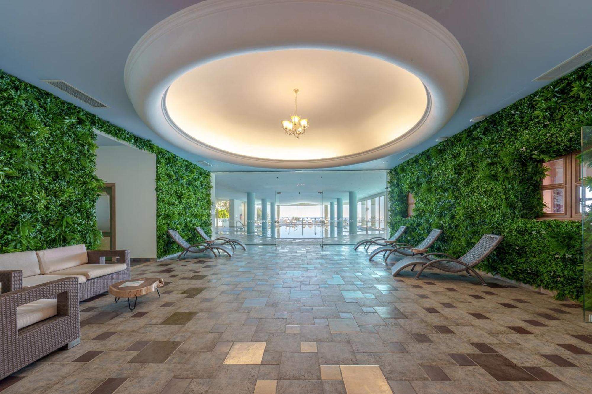 Atrium Prestige Thalasso Spa Resort & Villas Lakhania Bagian luar foto